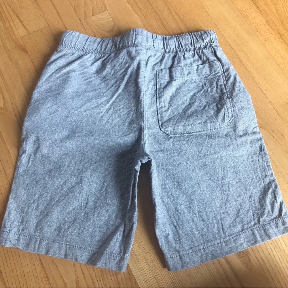 Boys gray shorts Old Navy size medium 8 heathered summer clothes pockets elastic